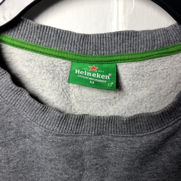 ​🍻 Authentic Heineken Amsterdam Factory Crewneck - Sz M Grey/white - Picture 5 of 7
